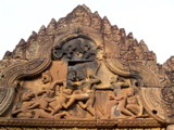 Banteay Srei: monkey fight!