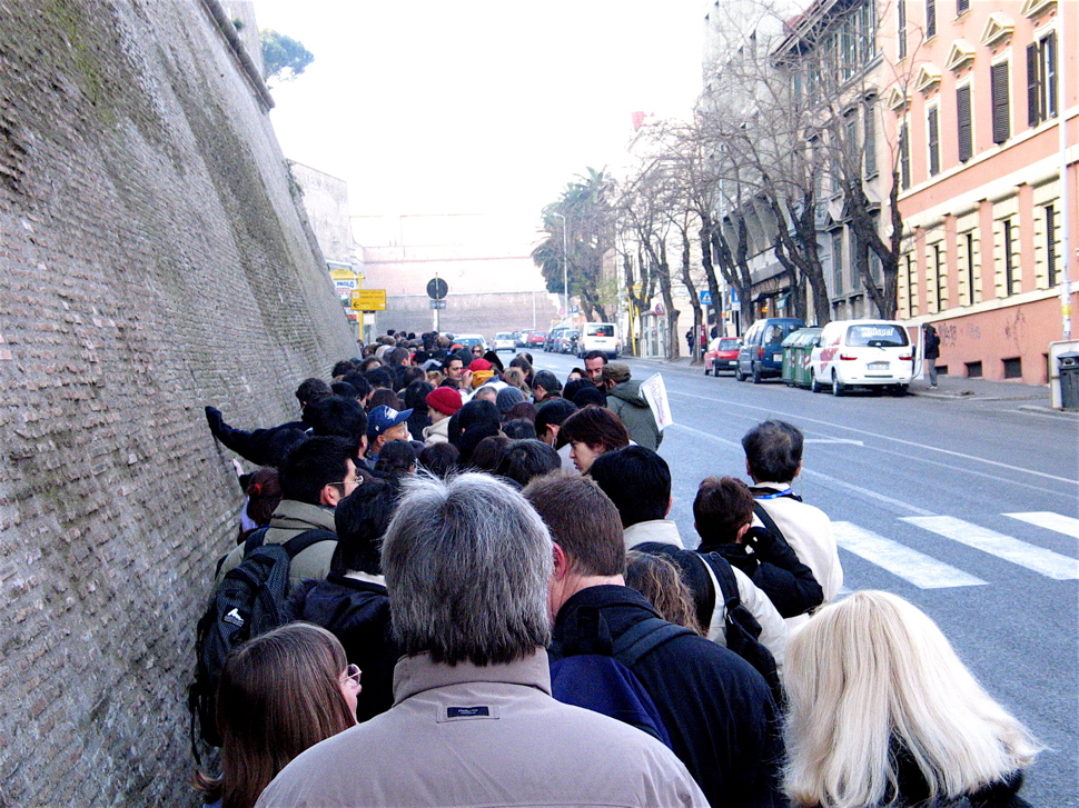 Vatican Museum line