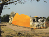 Ayutthaya: Buddha enters Nirvana